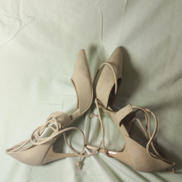 Women heels size 11 - Picture 4 of 8